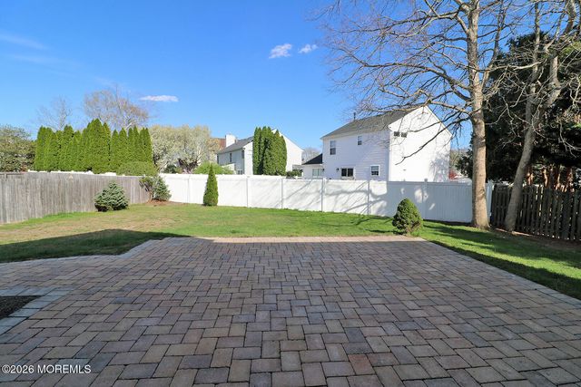 429 Mermaid Drive, Manahawkin, NJ 08050