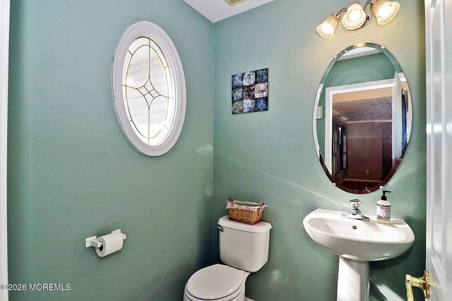 429 Mermaid Drive, Manahawkin, NJ 08050