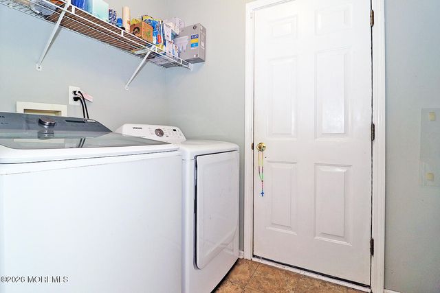 429 Mermaid Drive, Manahawkin, NJ 08050