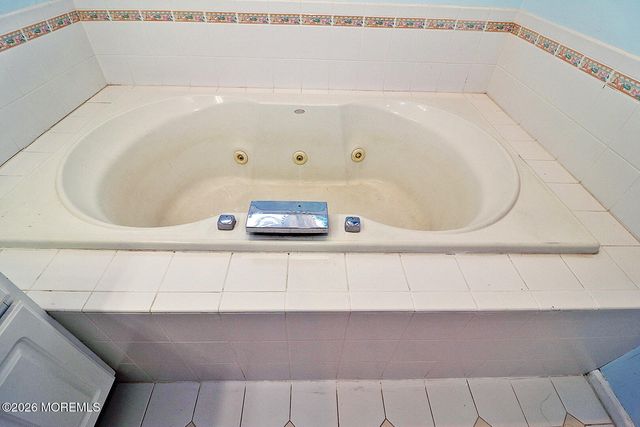 429 Mermaid Drive, Manahawkin, NJ 08050