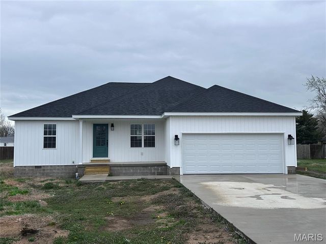 50 Byrd Drive, Sikeston, MO 63801