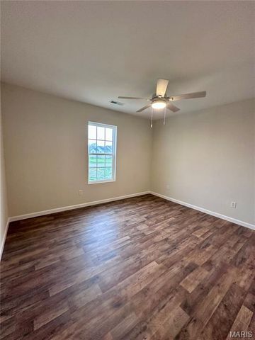 50 Byrd Drive, Sikeston, MO 63801