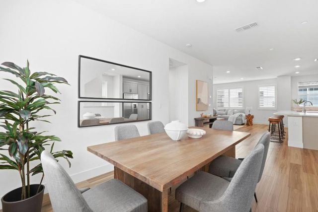 9009 Whitesurf Way, Newark, CA 94560