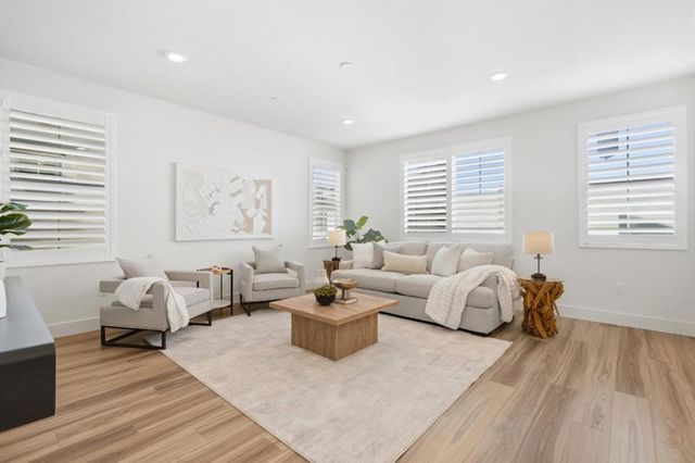 9009 Whitesurf Way, Newark, CA 94560