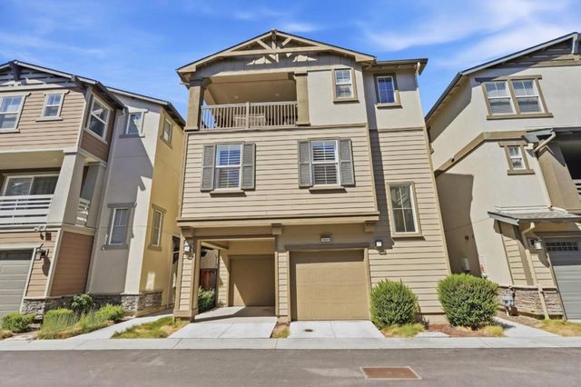 9009 Whitesurf Way, Newark, CA 94560