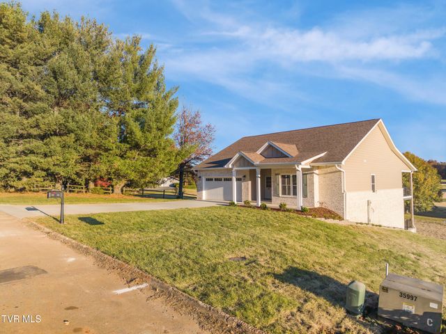 260 Par Lane, Greeneville, TN 37743