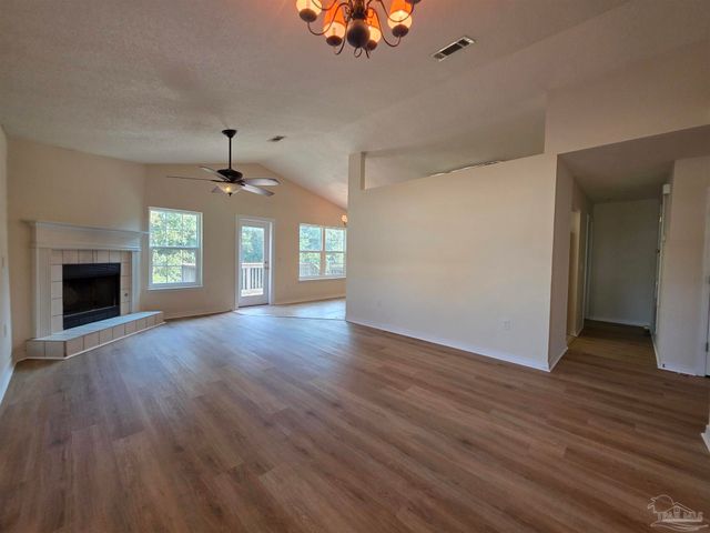 6204 Pomeral Summit, Milton, FL 32570