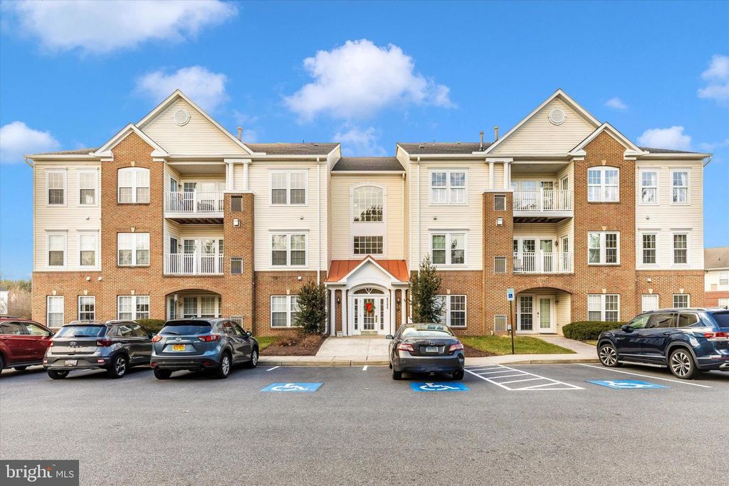Image 2 of property listing at 6200 GLEN VALLEY TER #1C, Frederick, MD 21701