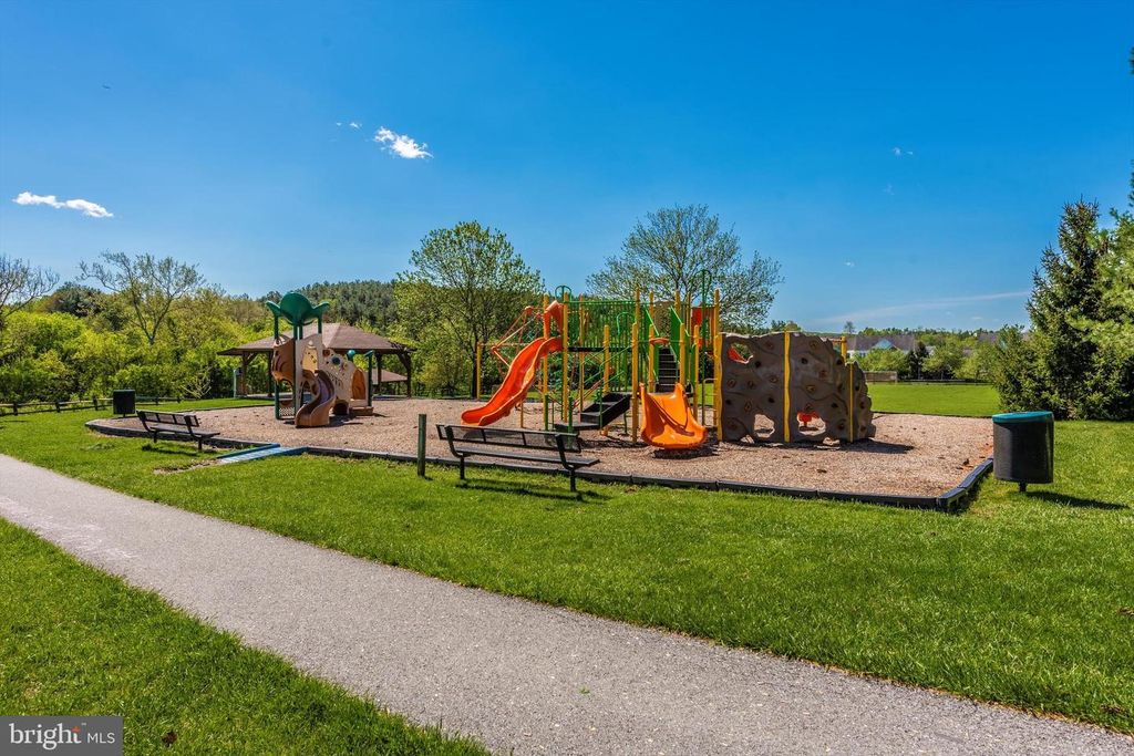 Image 37 of property listing at 6200 GLEN VALLEY TER #1C, Frederick, MD 21701