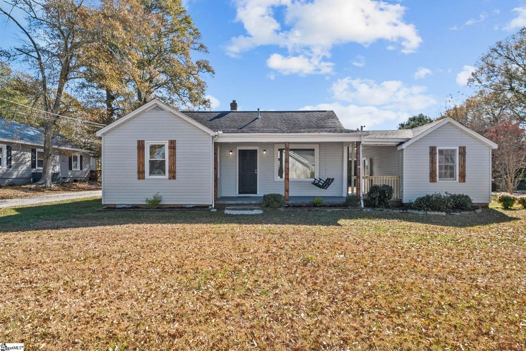 113 Robinson Avenue, Easley, SC 29640