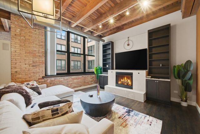 1727 S Indiana Avenue 214, Chicago, IL 60616