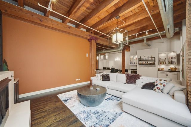 1727 S Indiana Avenue 214, Chicago, IL 60616