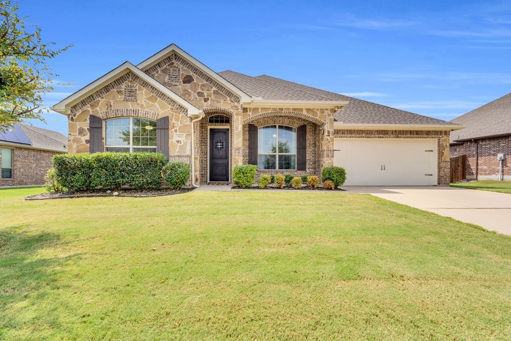 402 Belmont Drive, Midlothian, TX 76065