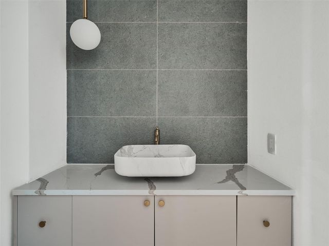 2100 Bighorn, Leander, TX 78641