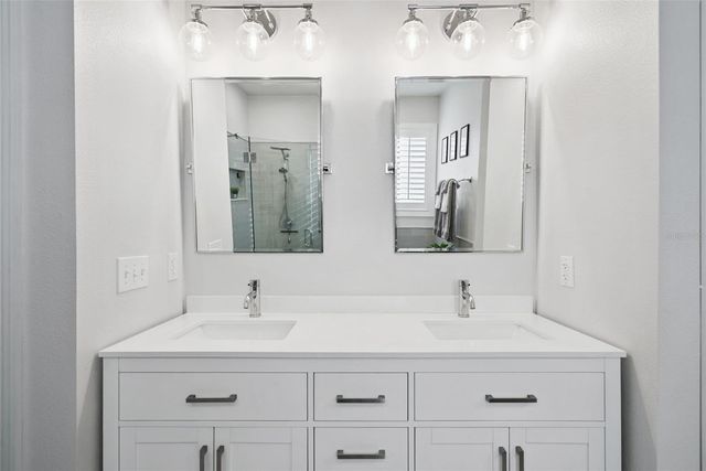 10039 BAYWATER BREEZE DRIVE, Orlando, FL 32827