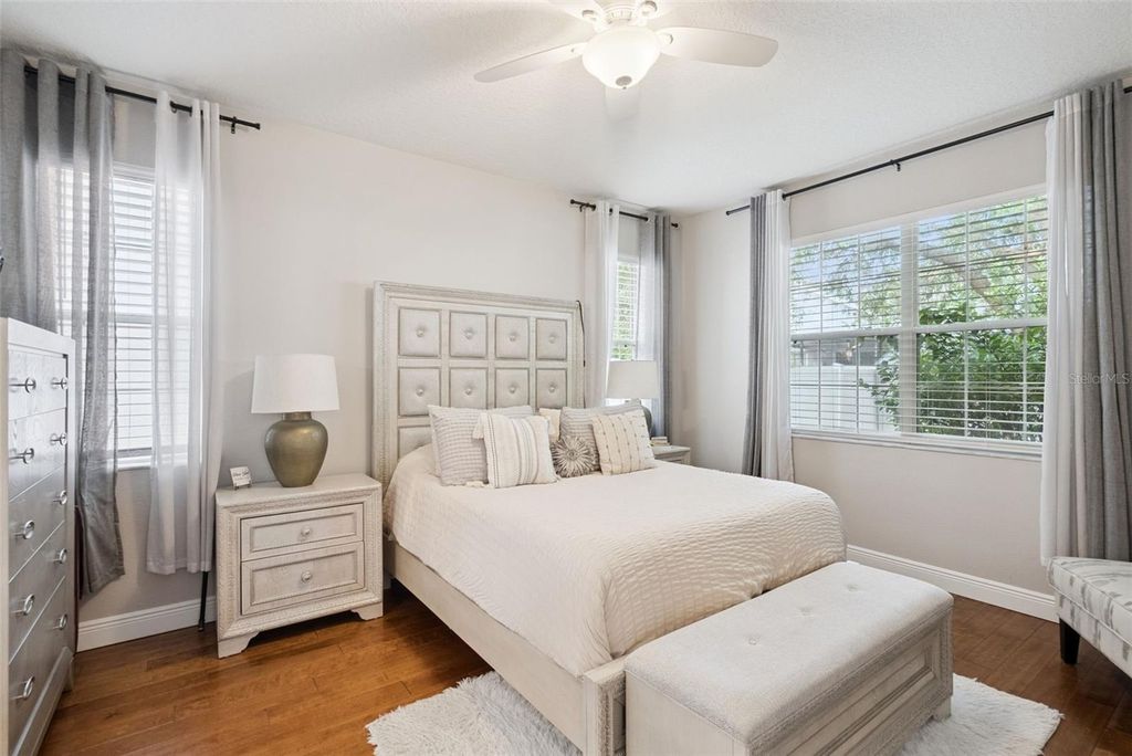 Image 24 of property listing at 10039 BAYWATER BREEZE DRIVE, Orlando, FL 32827