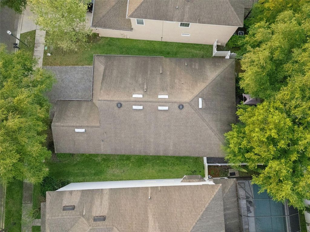 Image 44 of property listing at 10039 BAYWATER BREEZE DRIVE, Orlando, FL 32827