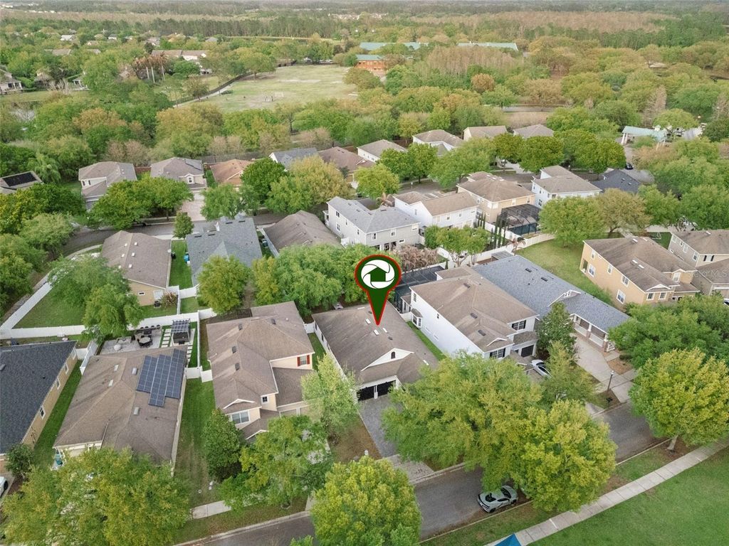 Image 49 of property listing at 10039 BAYWATER BREEZE DRIVE, Orlando, FL 32827