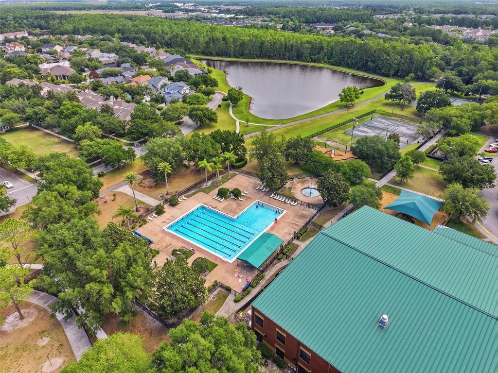 Image 59 of property listing at 10039 BAYWATER BREEZE DRIVE, Orlando, FL 32827