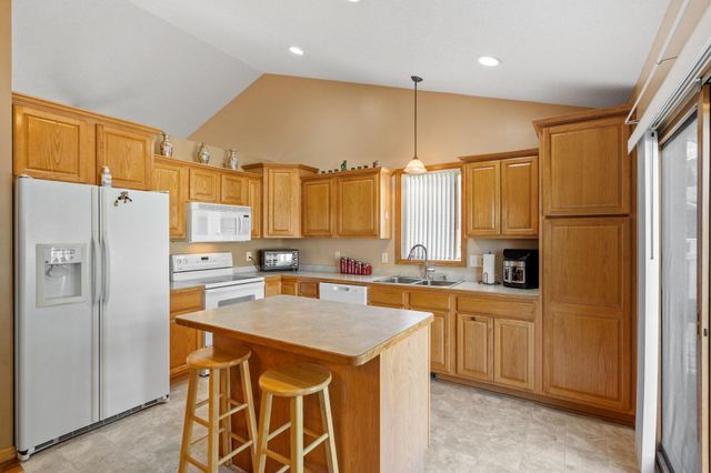 2012 Sunnyview Lane, Northfield, MN 55057