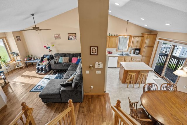 2012 Sunnyview Lane, Northfield, MN 55057