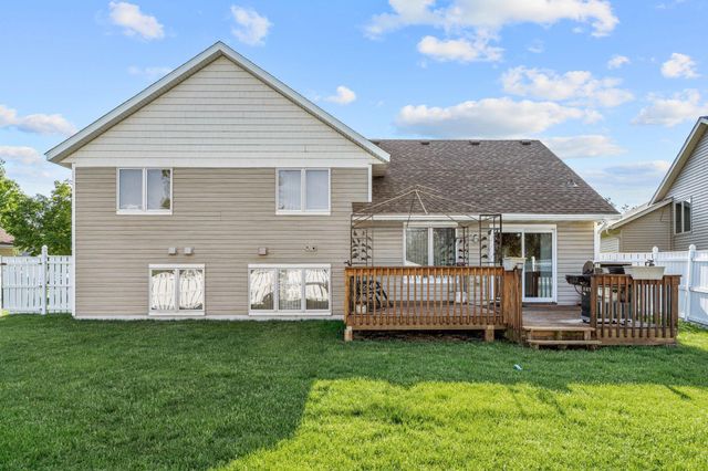 2012 Sunnyview Lane, Northfield, MN 55057