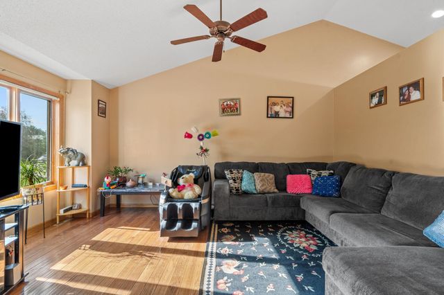2012 Sunnyview Lane, Northfield, MN 55057