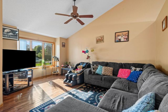 2012 Sunnyview Lane, Northfield, MN 55057