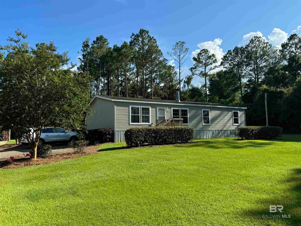 27760 Northcutt Lane, Robertsdale, AL 36567