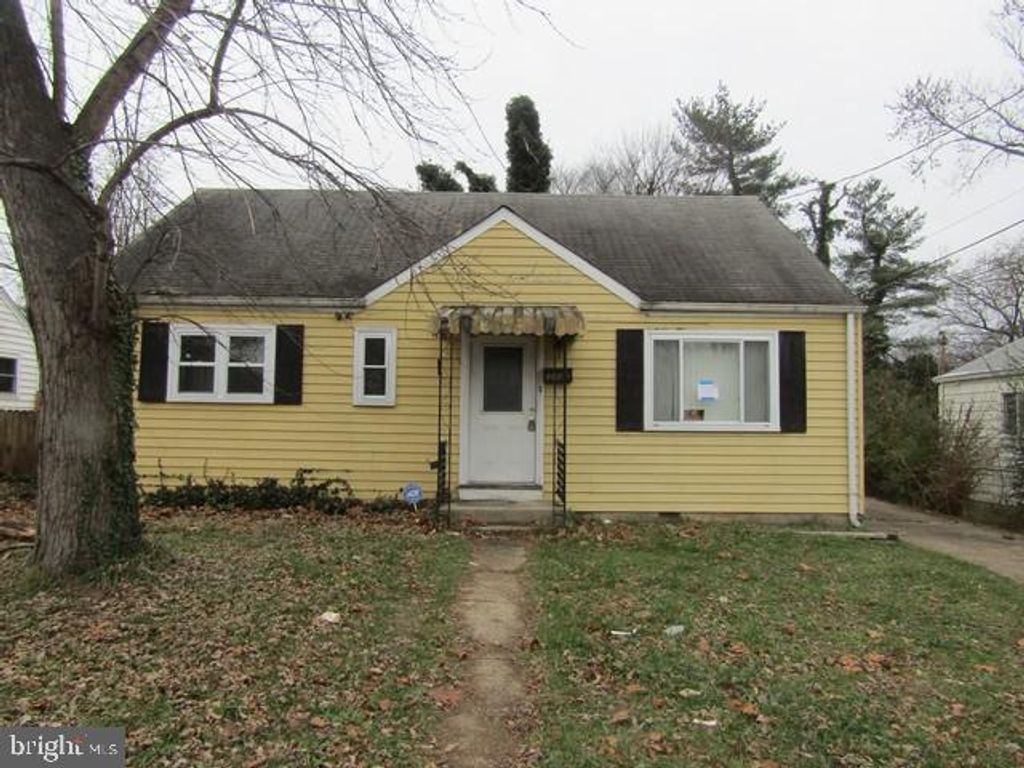 2711 LAKEHURST AVE, District Heights, MD 20747