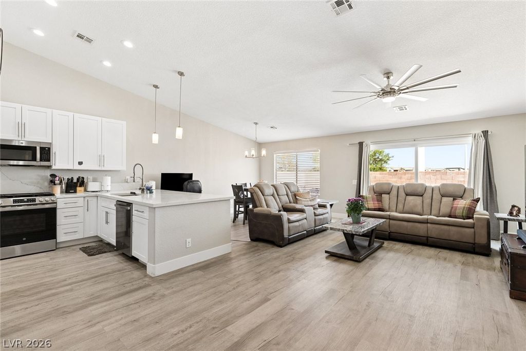 918 Ambusher Street, Henderson, NV 89014 — photo 5
