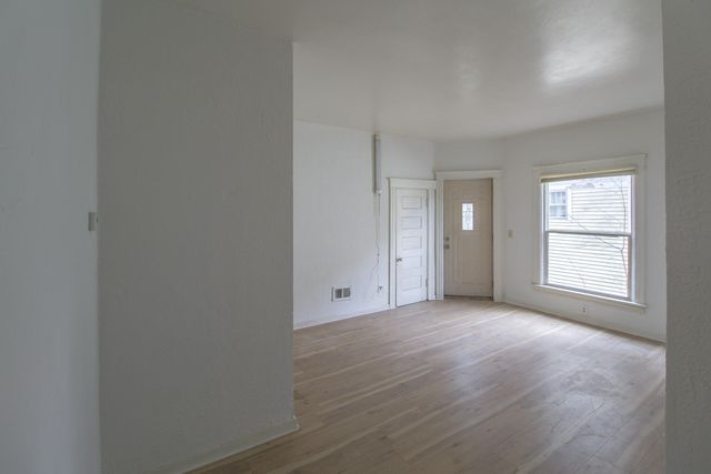 15 S Broad Street S, Battle Creek, MI 49017