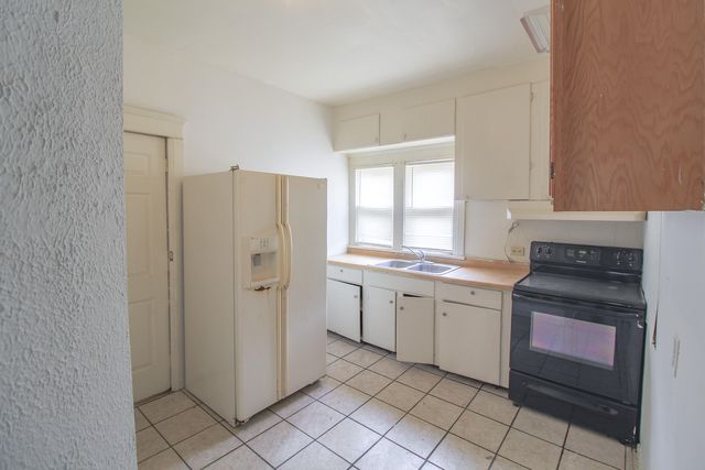 15 S Broad Street S, Battle Creek, MI 49017