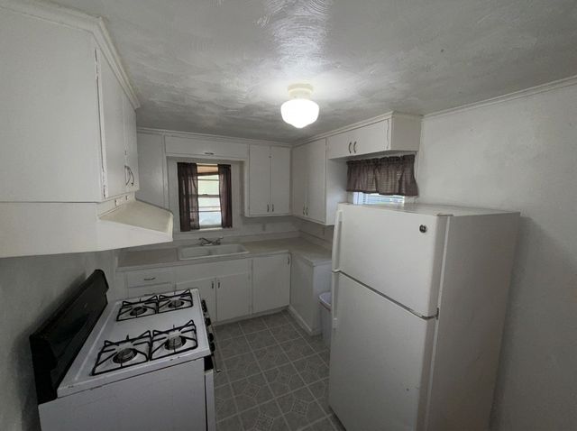 1879 N Owasso Avenue, Tulsa, OK 74106