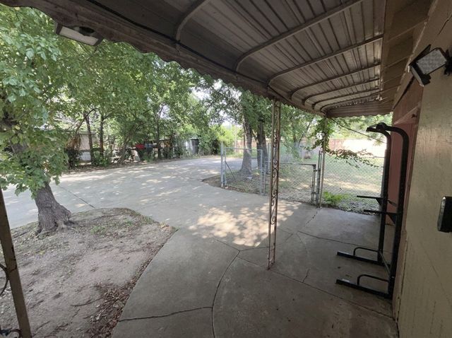 1879 N Owasso Avenue, Tulsa, OK 74106