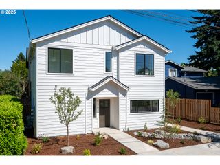 9174 N Berkeley Ave, Portland, OR 97203
