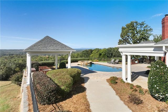 4620 Highland Drive, Gainesville, GA 30506