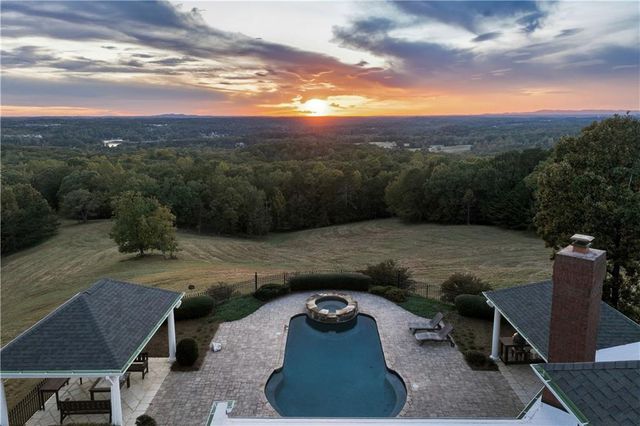 4620 Highland Drive, Gainesville, GA 30506