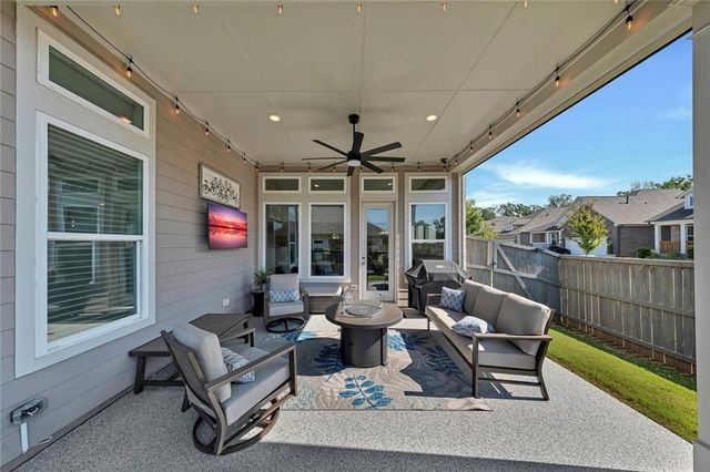 616 Grassmeade Lane, Woodstock, GA 30188