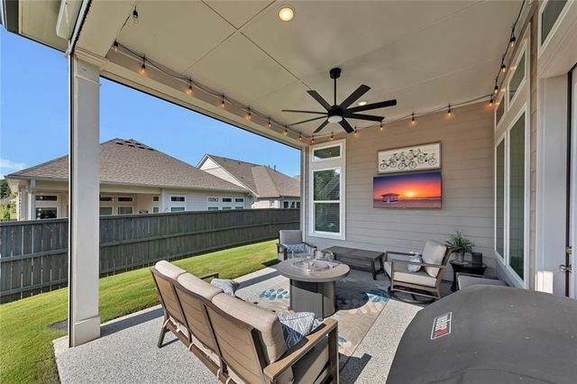 616 Grassmeade Lane, Woodstock, GA 30188