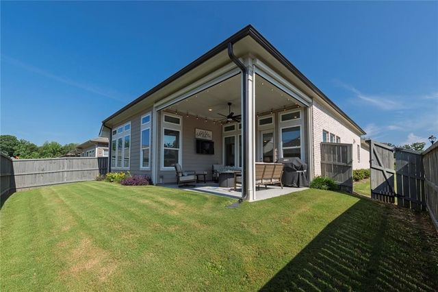 616 Grassmeade Lane, Woodstock, GA 30188