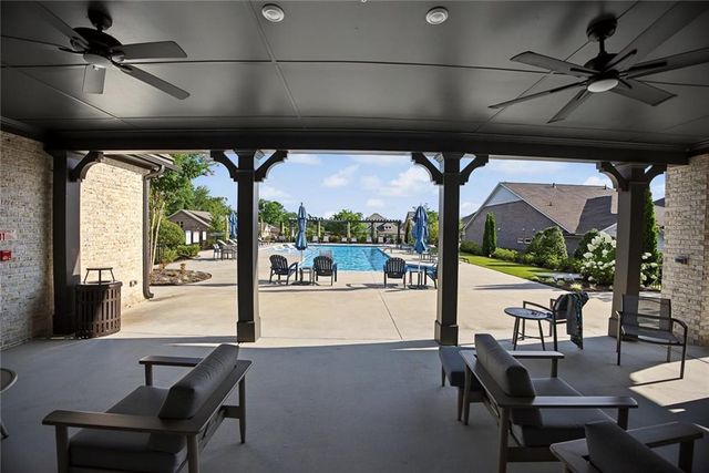 616 Grassmeade Lane, Woodstock, GA 30188