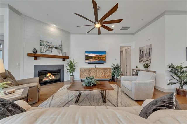 616 Grassmeade Lane, Woodstock, GA 30188