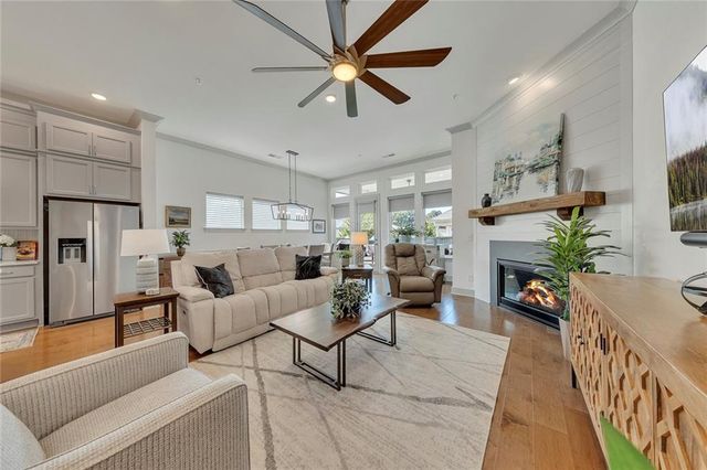 616 Grassmeade Lane, Woodstock, GA 30188