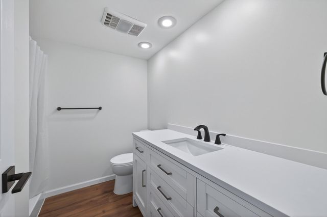 1510 Bohnhof Junction, Fridley, MN 55432