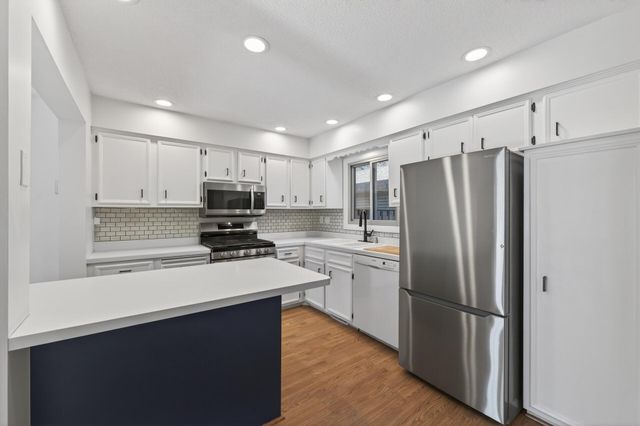 1510 Bohnhof Junction, Fridley, MN 55432