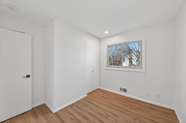 1510 Bohnhof Junction, Fridley, MN 55432