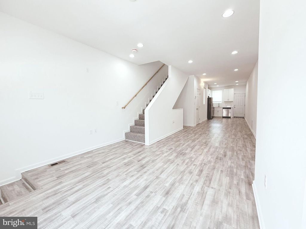 812 N PAYSON ST, Baltimore, MD 21217