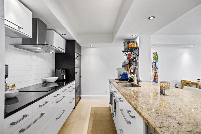 2900 NE 30TH Street G1, Fort Lauderdale, FL 33306