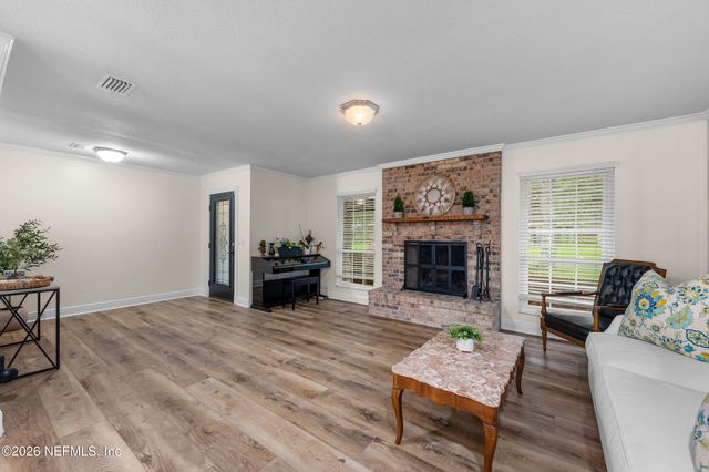 3510 HIDDEN LAKE Drive E, Jacksonville, FL 32216